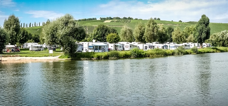 Campingplatz_Escherndorf_3.jpg